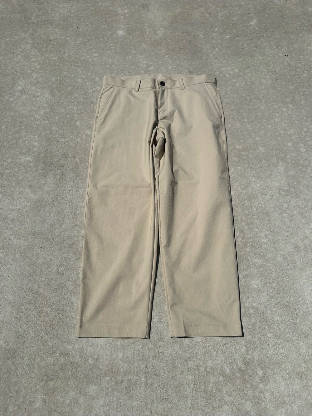 lululemon athletica Men's Khaki/Tan Straight-Leg Chinos